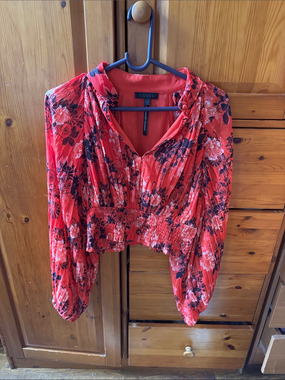 Guess Red Floral Cropped Smocked Waist Blouse